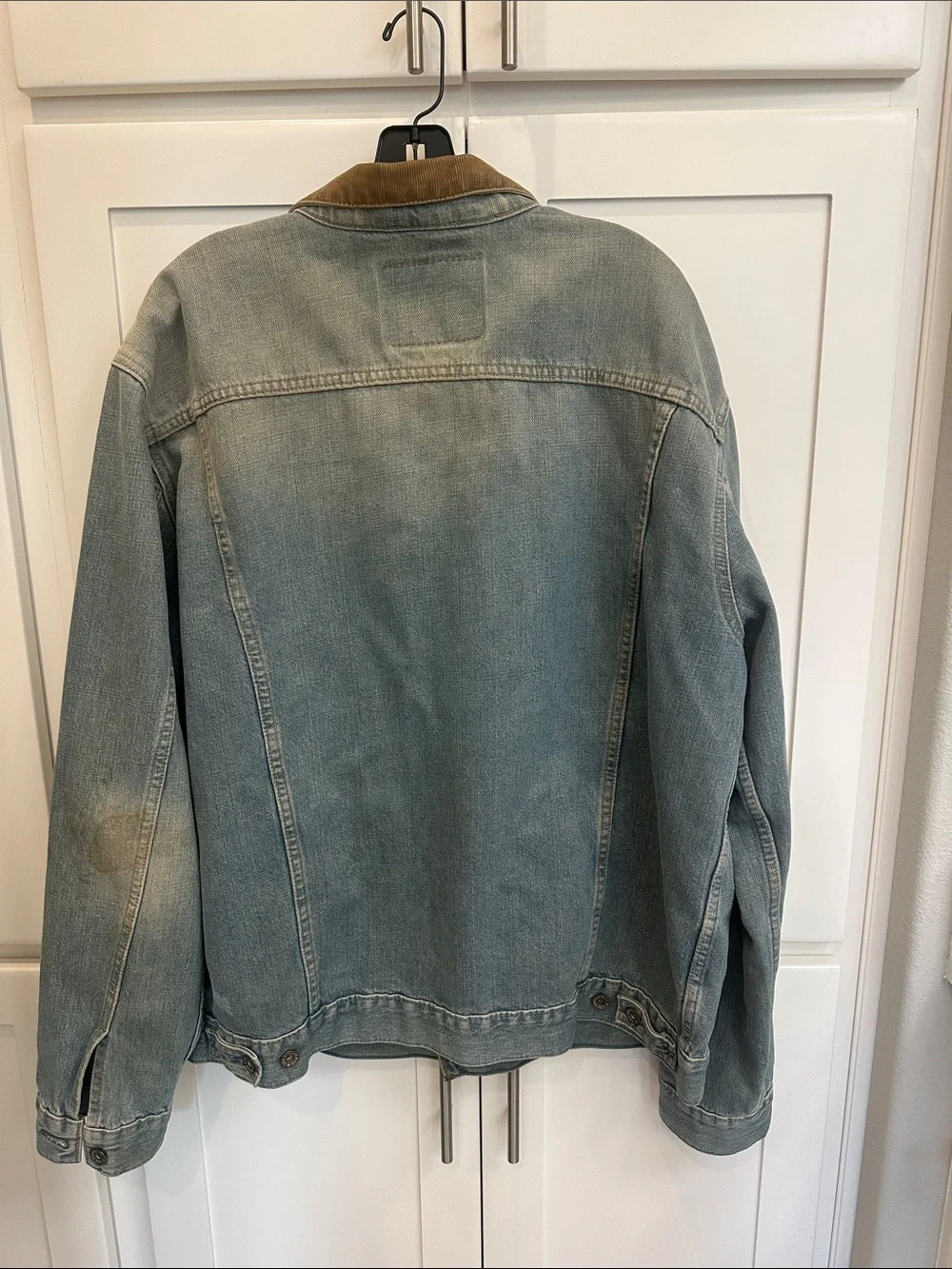 Levi's Faded Blue Denim Jacket with Brown Cord Collar - Picture 3 of 3